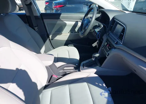 2017 Hyundai Elantra Se z USA, uszkodzony, nr VIN KMHD84LF9HU384846